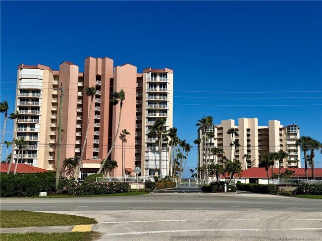 Building Photo - 3880 N Hwy A1A Unit 403 Rental