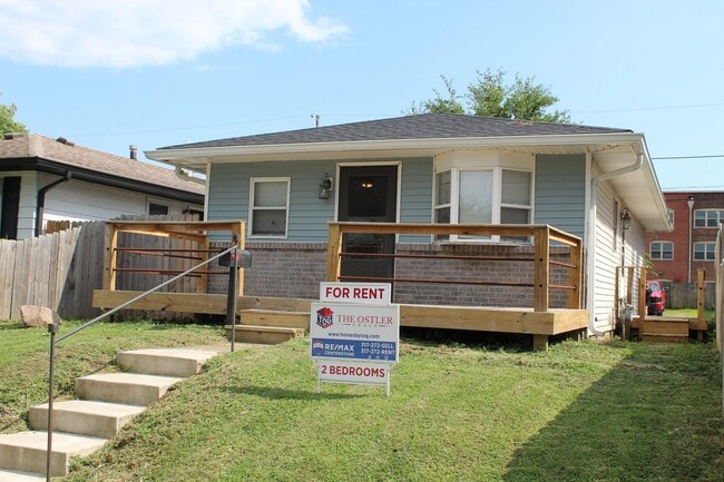 Building Photo - Cute 2 BR Bungalow in Garfield Park! Rental