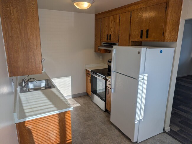 Kitchen - Belleview Apartments