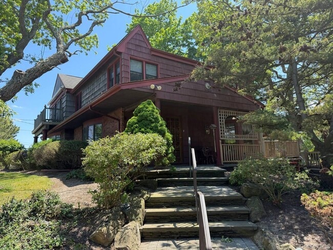 Building Photo - 479 Asharoken Ave
