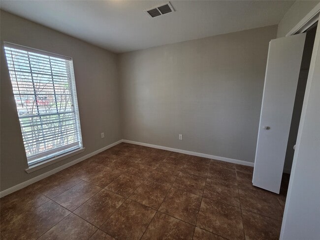 Photo - 1853 Dolphin Dr