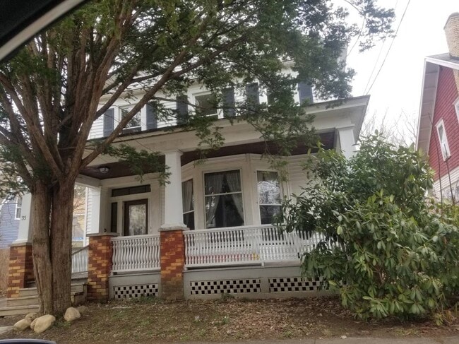 Photo - 35 Forest Pl Unit Upper