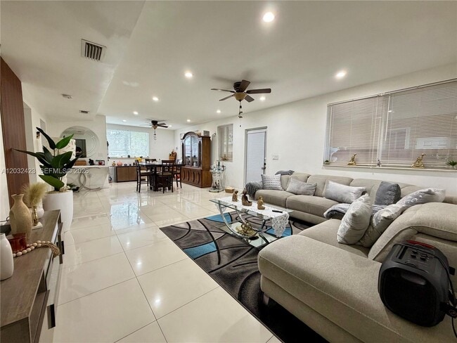 Photo - 2780 SW 90th Ave Unit 0