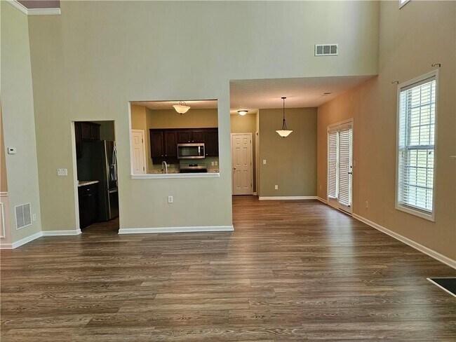 Photo - 2350 Kirkstone Dr