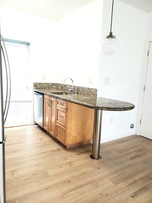 Photo - 1521 Euclid Ave Unit 2