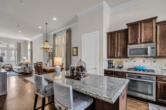 Photo - 1721 Upland Lakes