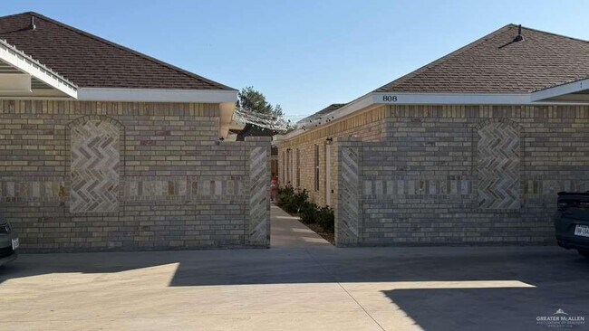 Building Photo - 18 Kentucky St