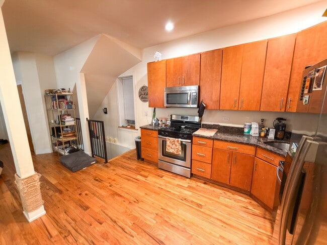 Photo - 2837 N Damen Ave Unit 1