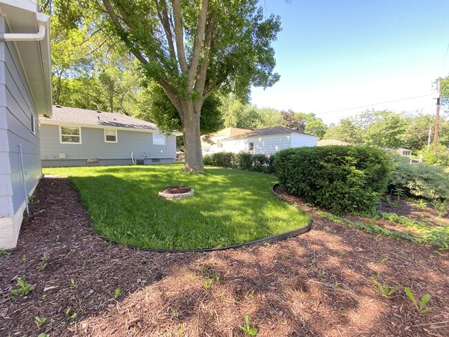 Photo - 1323 21st St NW