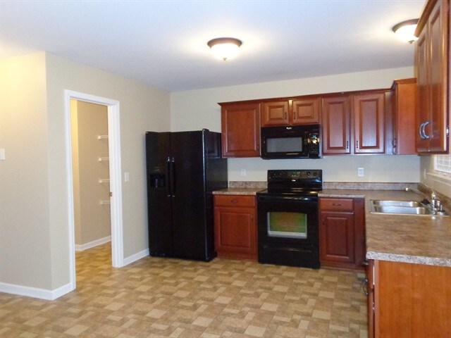 Photo - 1808 Bunting Way Dr