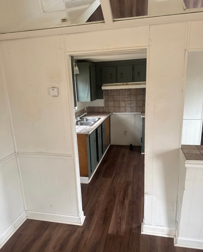 Photo - 151 Robinson Rd