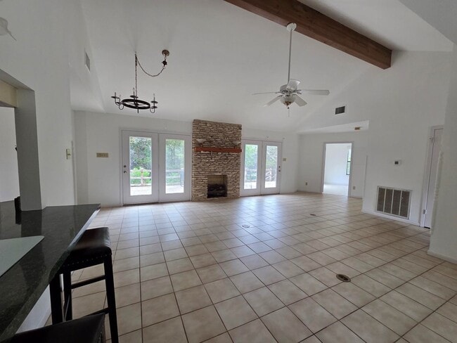 Photo - 335 Goat Creek Cutoff Rd W