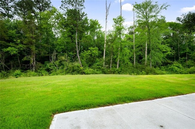 Photo - 143 Sycamore Ln