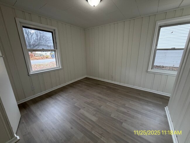 Photo - 2501 E 5th St