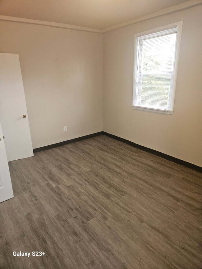 Beautiful Newly rehabbed apartment