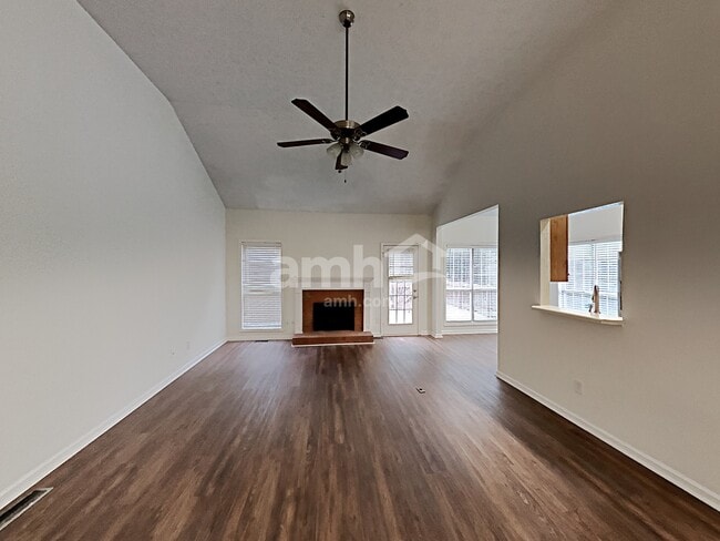 Photo - 7142 Big Woods Dr