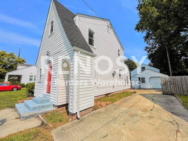 1084 Norview Ave