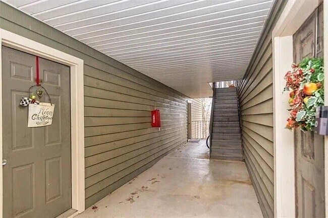 Photo - 4630 Vinings Central Run SE