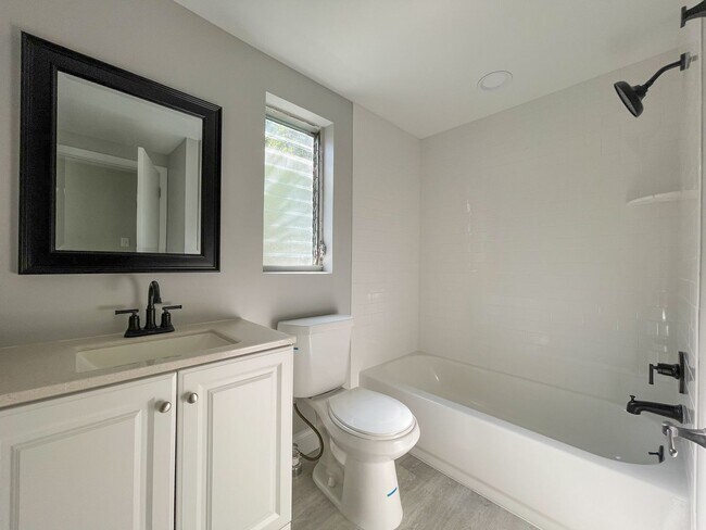 Photo - 2704 E Columbus Dr Unidad 2704 E. Columbus Dr., Apt. A