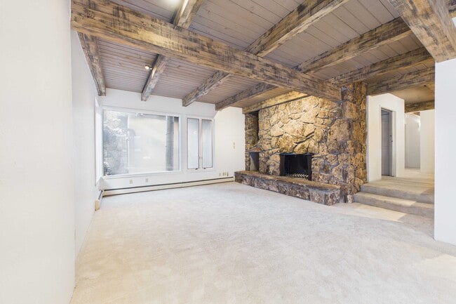 Photo - 651 S Monarch St