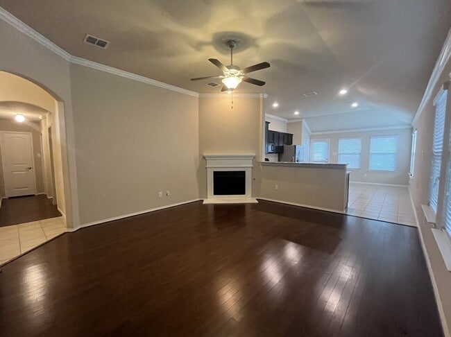 Photo - 1300 Foxglove Ln