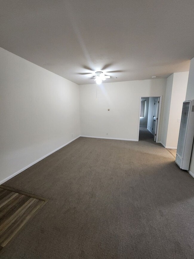 Photo - Spacious 1 Bed, 1 Bath Apartment with Priv... Unit 305
