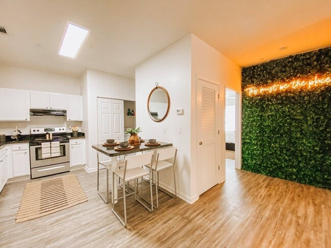 gainesville-place-apartments-university-of-florida-off-campus