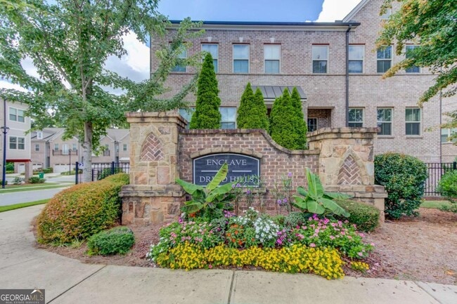 Photo - 1450 Edgebrook Ct NE