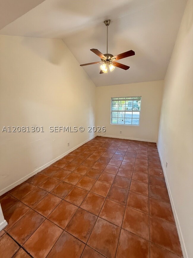 Photo - 715 NW 116th St Unit B