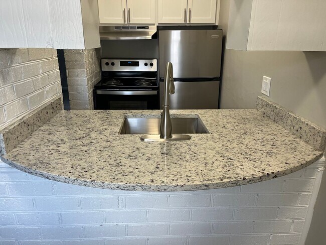 Photo - Willow Lake Apartments