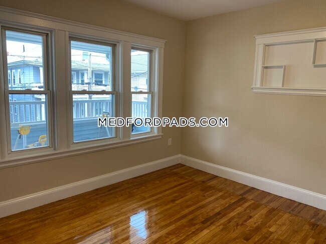 Photo - 74 Frederick Ave Unit 2