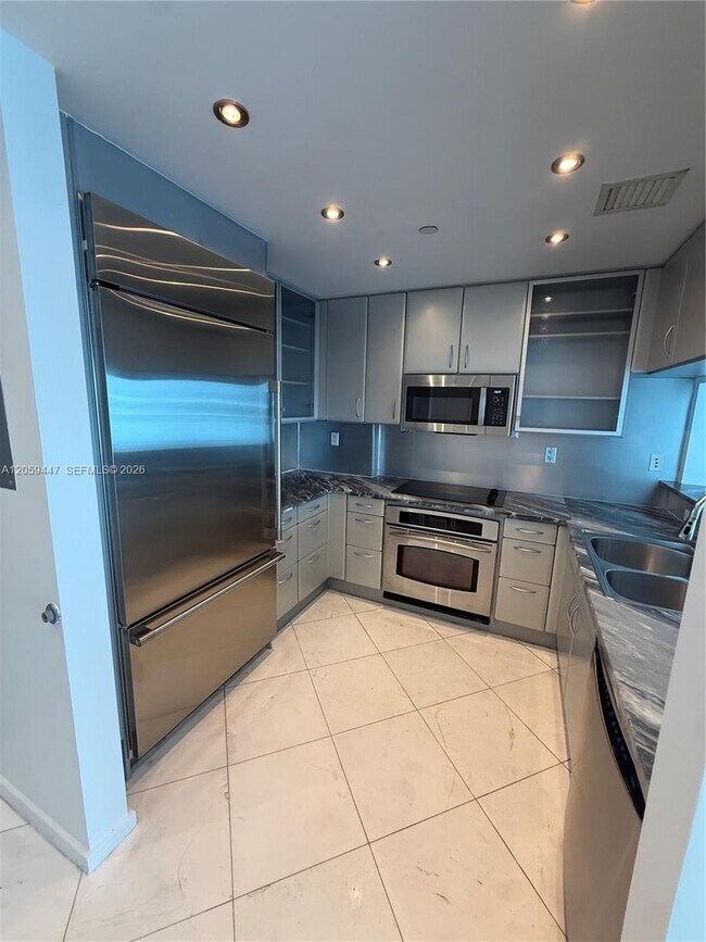 Photo - 540 West Ave Unidad 1013