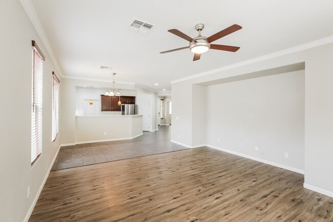 Photo - 6806 W Evergreen Terrace