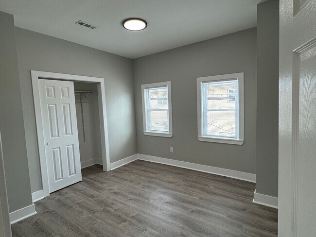 Photo - 1825 River Ave Unit Apt 2