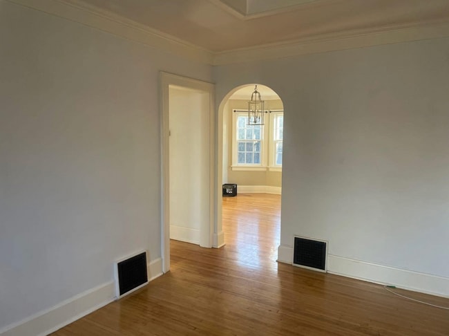 Photo - 619 E Stanford St