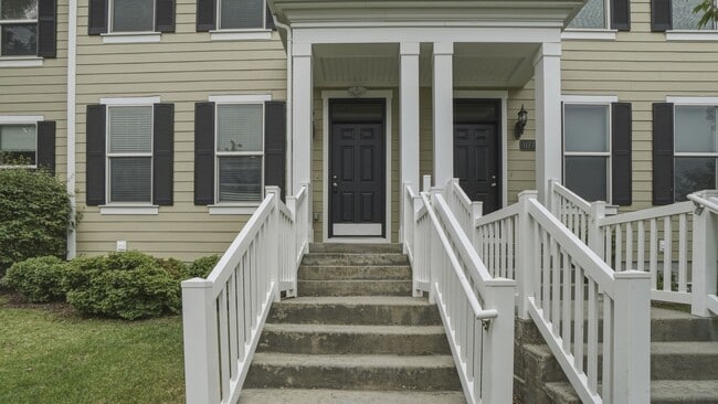 Photo - 4 Bedroom Townhome in Daybreak!!
