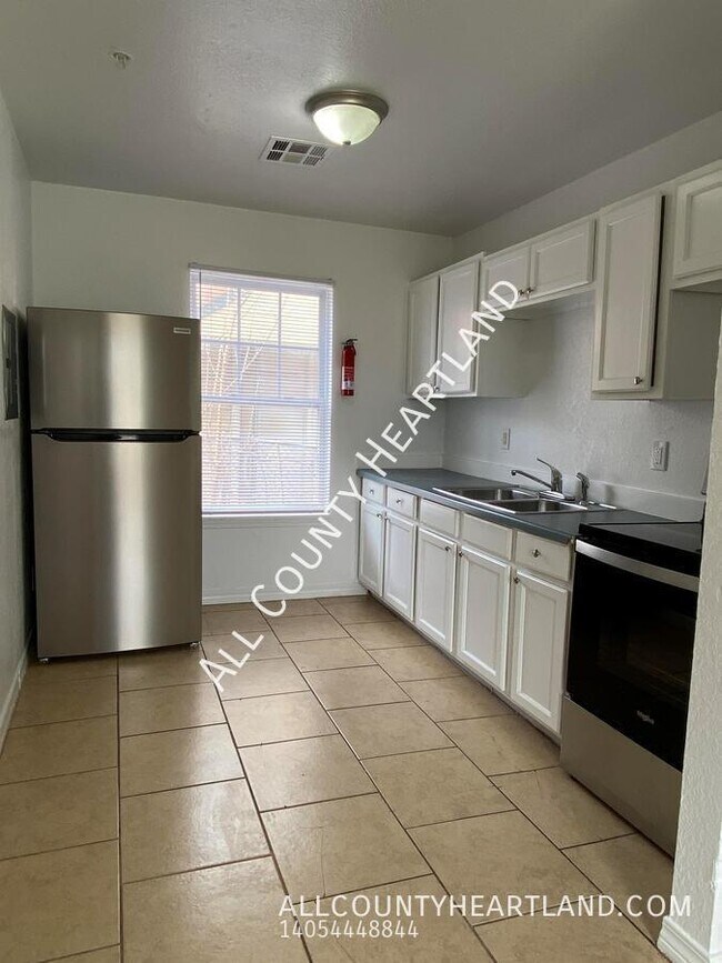 Photo - 944 SE 14th St Unit #1