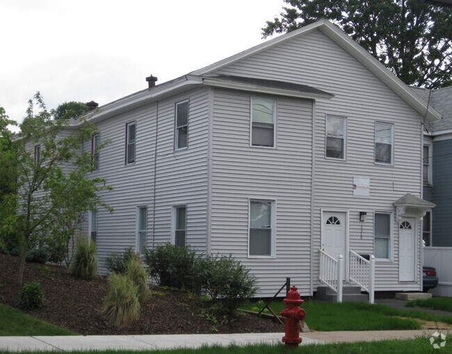 Building Photo - 1310 E Fayette St Rental