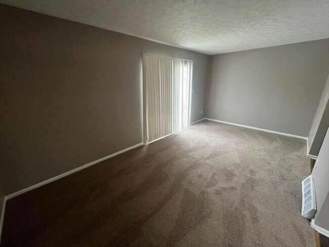 Photo - 2621 Woodsedge Rd