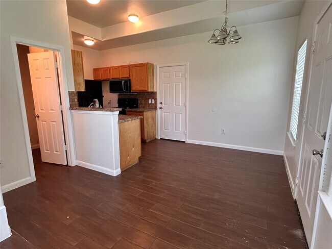 Photo - 6837 Larkstone St Unidad A