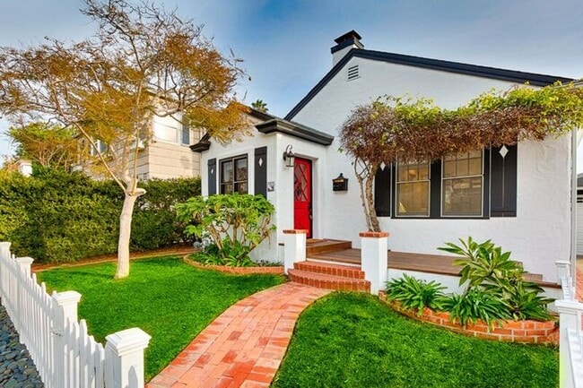 Photo - 563 Sea Ln