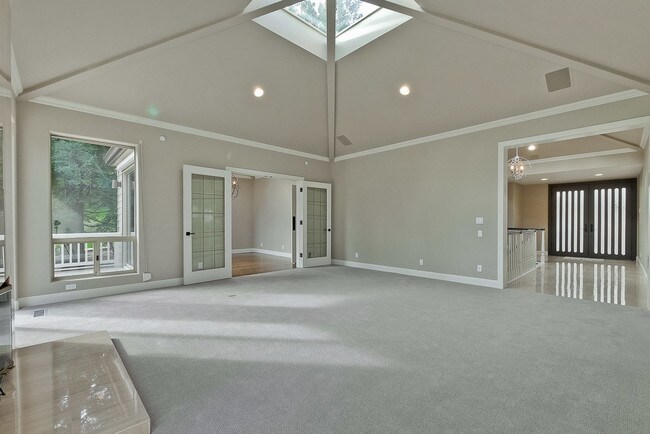 Photo - 651 Manresa Ln