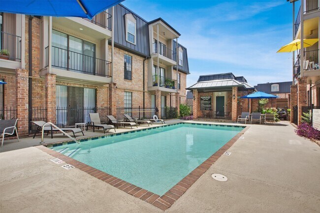 Photo - 2475 Underwood St Unit 180