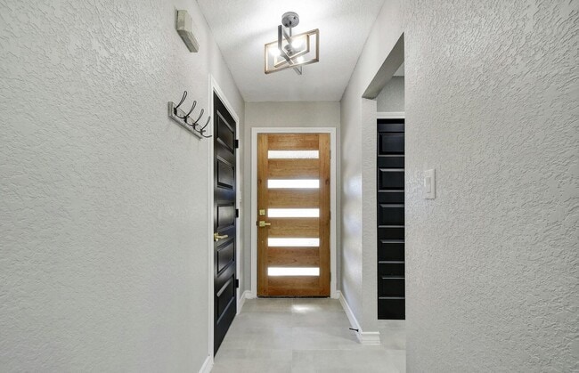 Photo - 826 Chevy Chase Dr