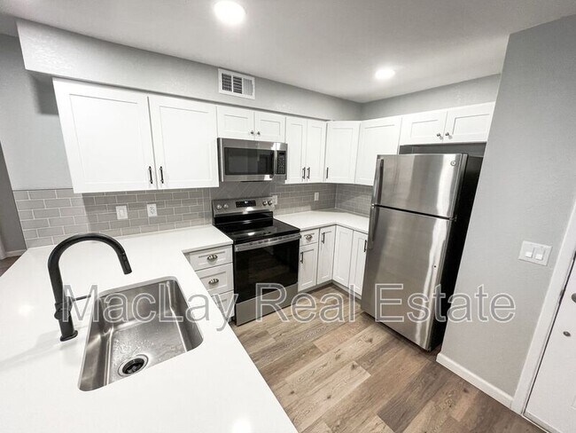 Photo - 1014 E Spence Ave Unit 209