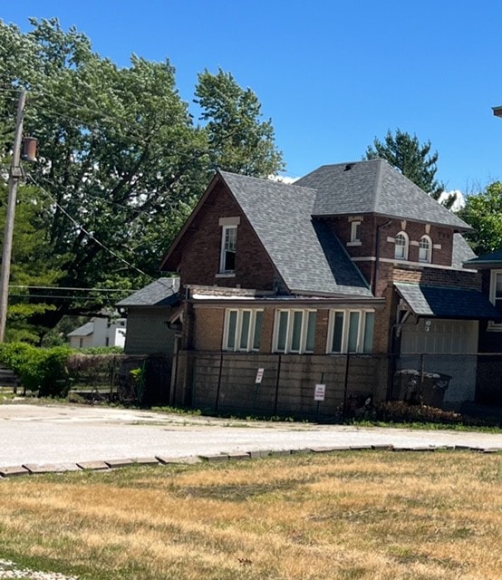 Photo - 415 N Gilbert St