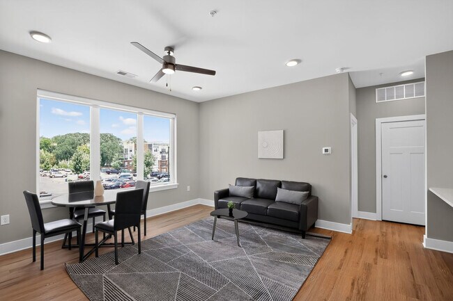 1004 Park View Greer Cir Unit SI FL4-ID1612984P