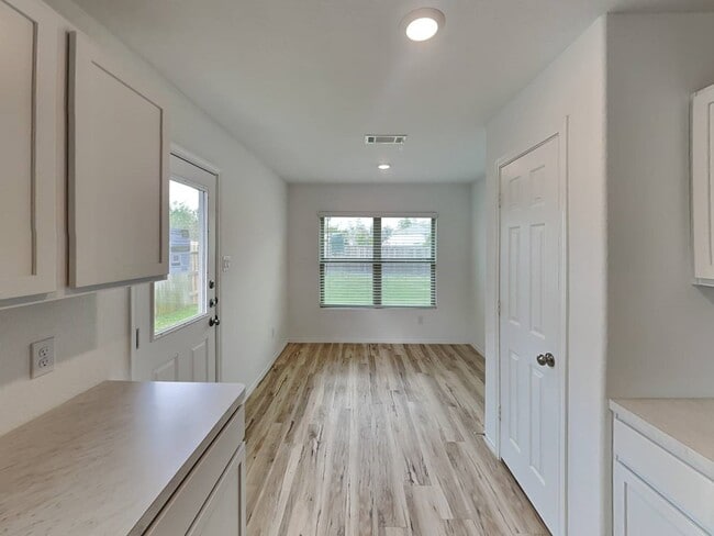 Building Photo - 6171 Dunsmore Cyn Ln