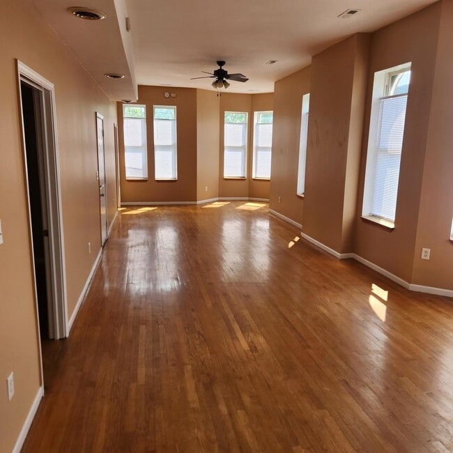 Photo - 1256 S Avers Ave