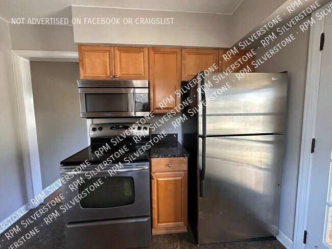 Photo - 2362 Sanders Pl